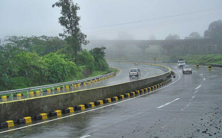 People are celebrating Monsoon season at Mumbai, Maharashtra, India 7